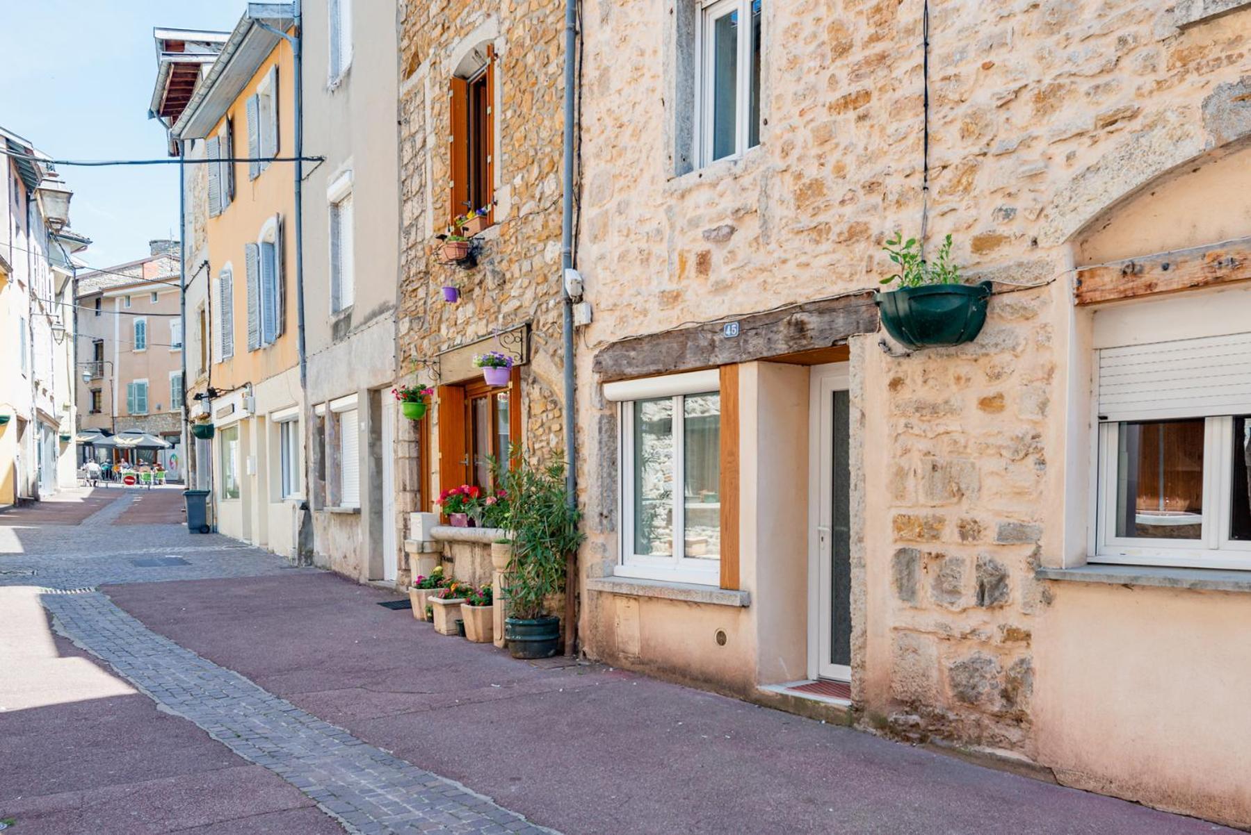 Le Triplex, 2 Chambres, 2 Salles De Bain Lagnieu エクステリア 写真